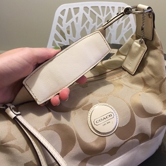 Coach Purse - Picture 6 of 8